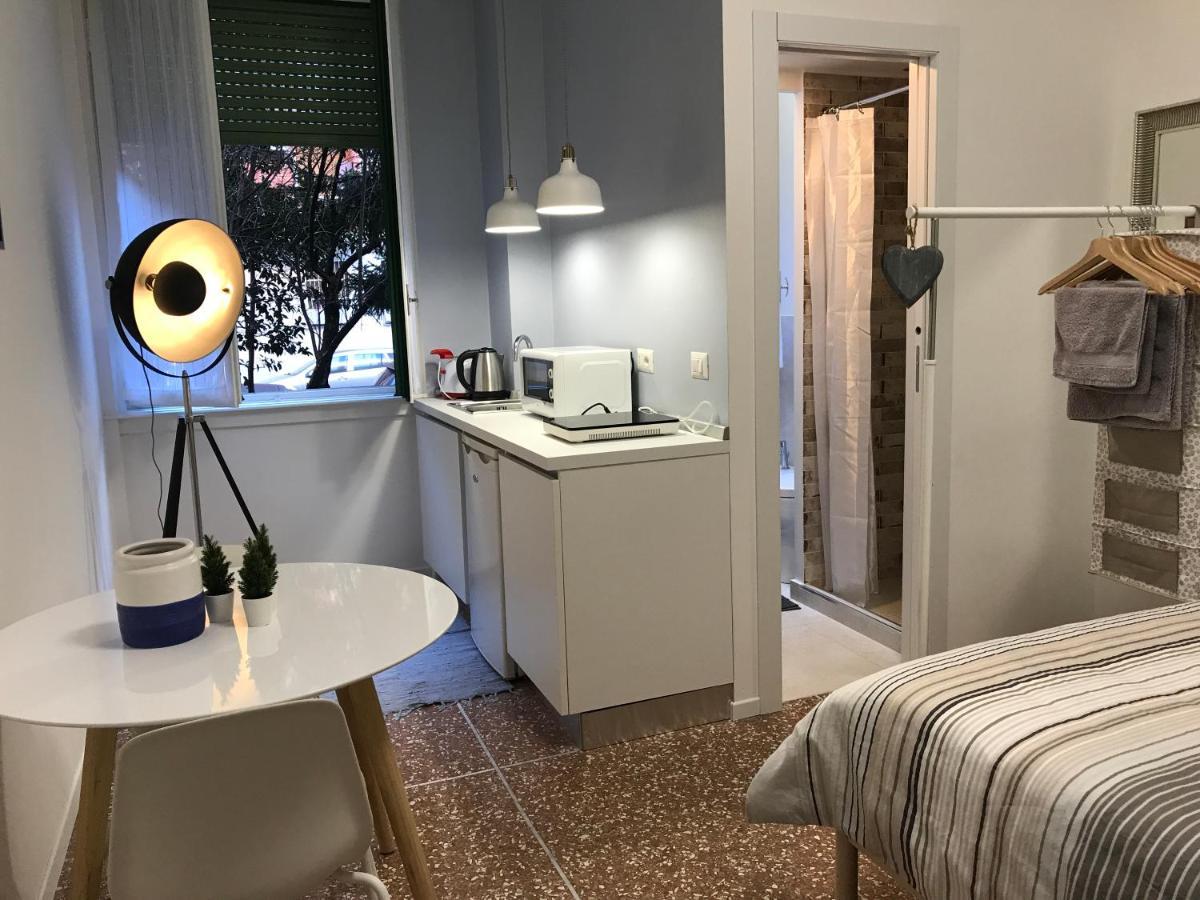 Studio 25 Apartment - Near Metro M3 Milán Exteriér fotografie