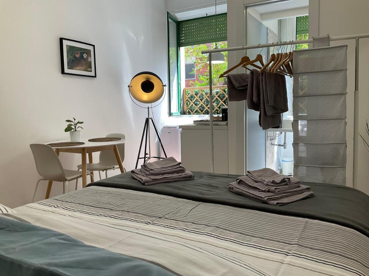 Studio 25 Apartment - Near Metro M3 Milán Exteriér fotografie