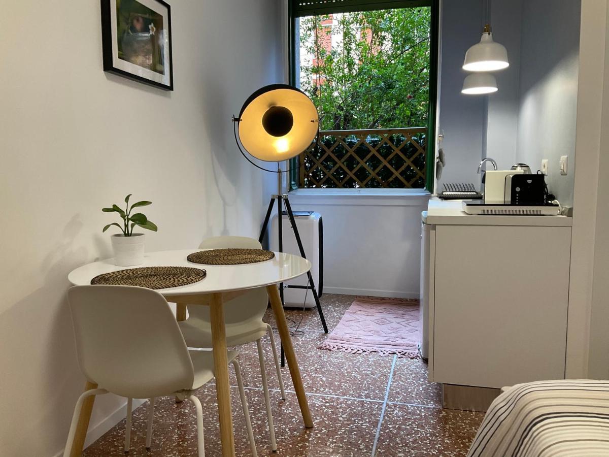 Studio 25 Apartment - Near Metro M3 Milán Exteriér fotografie